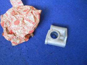 Bn4-bj8 Bmc 11b121 Nos Rocker Shaft Pedestal Austin Healey 100-6 3000