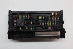 9234421-01 Bmw 2011 528i Rwd Fuse Relay Box Junction Oem
