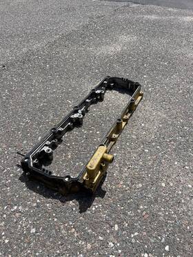 283-0238 Cat Caterpillar Catc13 Top Jake Brake Spacer Rocker Housing Oem With Gasket