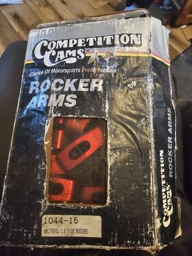 1044-16 Competion Cams Rocker Arms