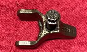 A47206 Detroit Diesel Dd15 Engine Injector Hold Down Clamp With Bolt