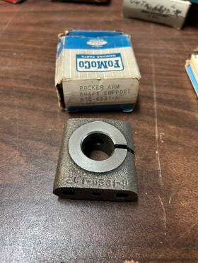 1956-302-332 Ford B7q-6531-a Nos 1957 Rocker Arm Shaft Support 1952-53 279-317