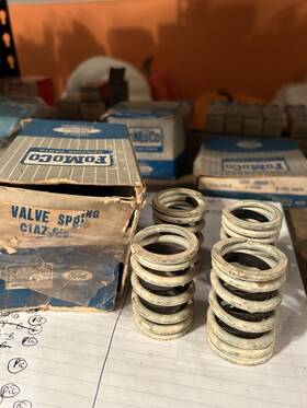 C1az-6513-b Ford Mercury Nos 1961 62 63 1964 Galaxie 500 Xl 390 Valve Springs #c1az-6513-b