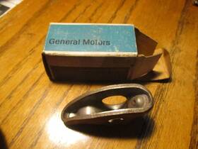 1487268 General Motors 76 77 78 79 80 81 82 83 84 Cadillac 8-368 8-425 8-500 Rocker Arm Nos