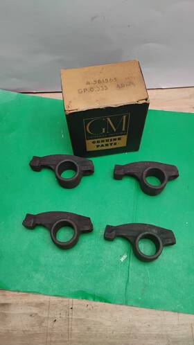 561565 General Motors Nos Gm 1952 1953 1954 1955 Oldsmobile 303 324 Rocker Arm Lot Of 4