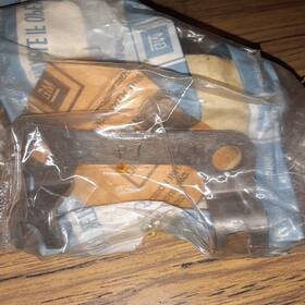 14102517 Gm 10078973 1 Nos Engine Valve-lifter Push Rod Guide D51