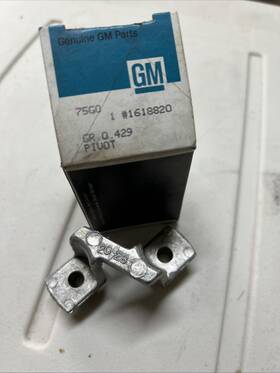1618820 Gm Rocker Arm Pivot New Old Stock Oem
