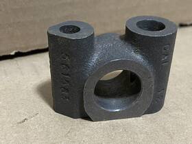 561563 Gm Rocker Shaft Bracket Nos Genuine Oem