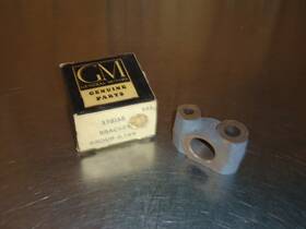 578158 Gm New Nos Rocker Arm Shaft Bracket 1959-1964 Oldsmobile Olds 371 394 V-8
