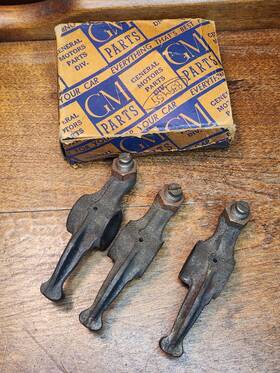 839459 Gm 3 Nos 1941-1949 All 1950-53 With 216 Ci Exhaust Lh Rocker Arms