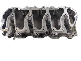 12637701 Gmc Rocker Arm Housing From 2015 Sierra 3500 Hd Denali 6.6 Diesel