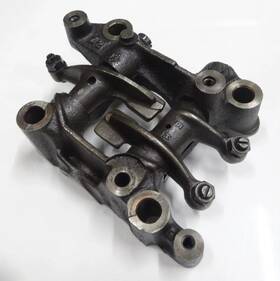 12210-ml4-610 Honda 14431-413-030 1986-1987 Rebel Cmx 450 Right Camshaft Rocker Arm Holder Oem