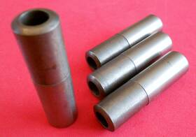 119138 Jeep Lot Of Four Vintage #119138 Intake Valve Guides For F134 Engine