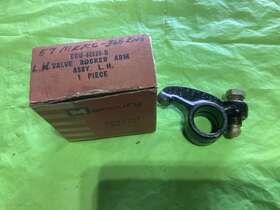 Ecu-66530-b Mercury Nos 1957 368ci Engine Lh Rocker Arm Oem