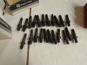 214-1036 Napa / Perfect Circle 389 400 421 428 455 Pontiac Rocker Studs 22pcs 7/16 - 3/8