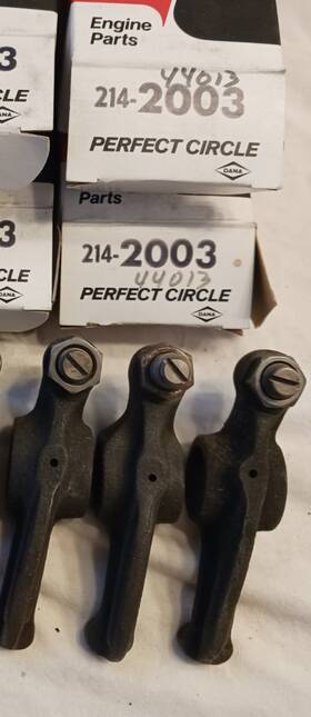 214-2003 Perfect Circle Chevrolet 216 235 Rocker Arms 3pcs Pc Rh Intake Positions 2 6 10