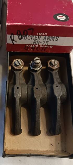 Rr25 Rmc Chevrolet 216 235 Rocker Arms 3 Pcs