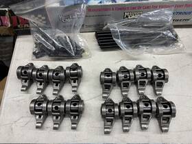 Sum-141551 Summit Racing Ls Rocker Arms 141551 And 141550 -incomplete Set