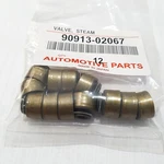 Toyota Valve Stem Seal 90913-02076 For BJ60 BJ70 Dyna Toyoace BU60 Set 12PCS. Fixed Price $25.00.